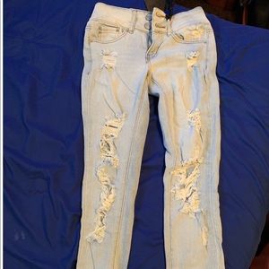 Rue21 Distressed Light Wash Mid Rise Jeggings